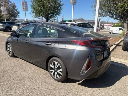 Used 2019 Toyota Prius Prime Plus w/ Carpet Mat Package FWD image 6