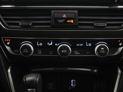 Used 2020 Honda Accord EX-L image 16