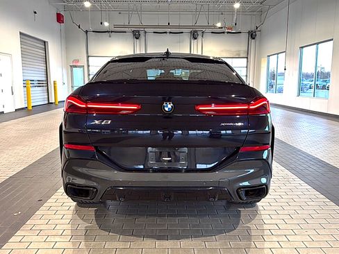 Used 2022 BMW X6 xDrive40i w/ Executive Package image 6