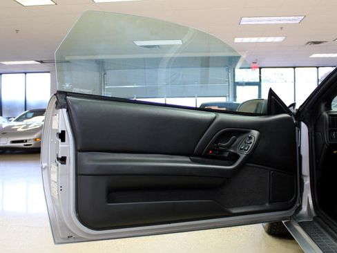 Used 2002 Chevrolet Camaro Z28 w/ Preferred Equipment Group 2 image 26