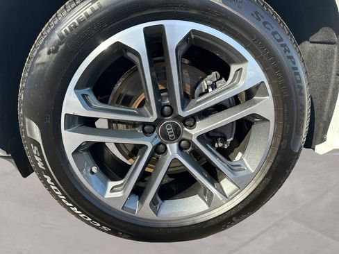Certified 2025 Audi Q5 Premium w/ Convenience Package AWD/4WD image 14