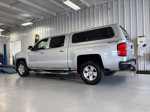 Used 2017 Chevrolet Silverado 1500 LT AWD/4WD image 3