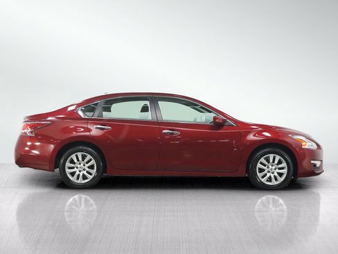 Used 2015 Nissan Altima 2.5 S w/ Power Driver Seat Package FWD image 7