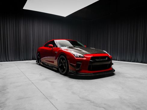 Used 2020 Nissan GT-R Premium w/ Premium Interior Package AWD/4WD image 9