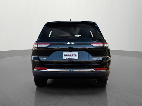 New 2025 Jeep Grand Cherokee Limited image 4