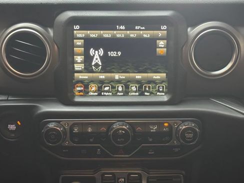 Used 2021 Jeep Wrangler Unlimited Rubicon 4xe w/ Cold Weather Group AWD/4WD image 15