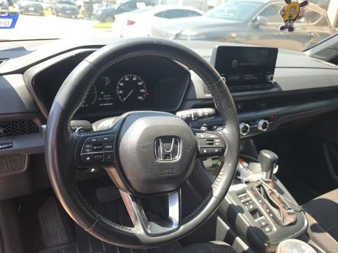 Used 2023 Honda CR-V Sport image 8
