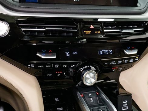 Certified 2025 Acura MDX w/ Technology Package image 20