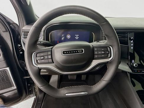Used 2024 Jeep Wagoneer Series II AWD/4WD image 11