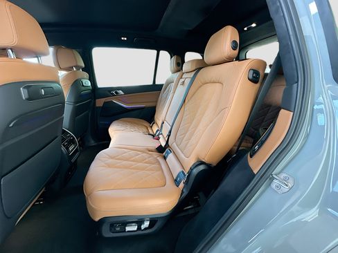 Certified 2023 BMW X7 xDrive40i w/ M Sport Package AWD/4WD image 25