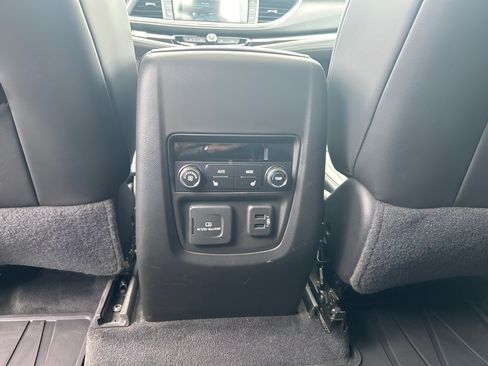 Used 2019 Buick Enclave Avenir w/ Avenir Technology Package AWD/4WD image 21