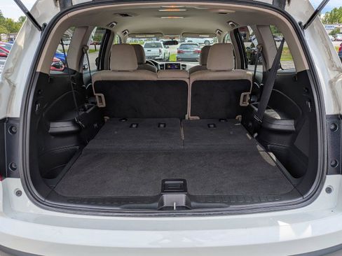 Used 2017 Honda Pilot EX image 10