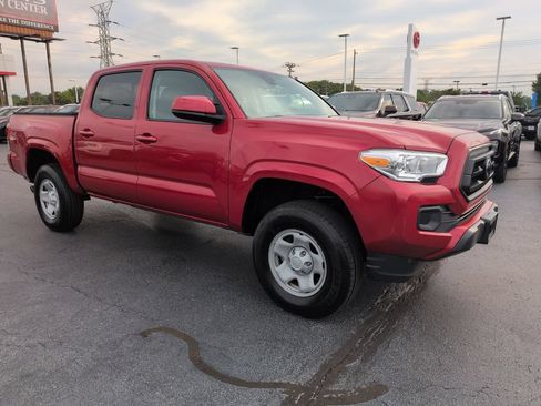Used 2022 Toyota Tacoma SR AWD/4WD image 7