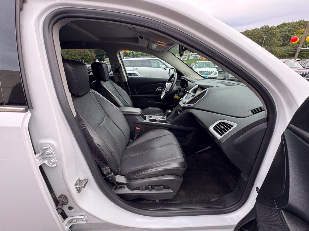 Used 2017 GMC Terrain SLT w/ Driver Alert Package I FWD image 25