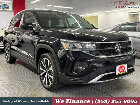 Used 2022 Volkswagen Taos SE AWD/4WD image 4
