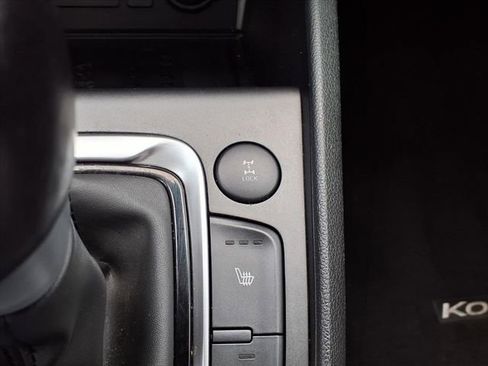 Used 2023 Hyundai Kona Limited image 16