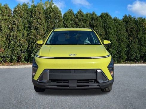 Certified 2025 Hyundai Kona SEL image 2