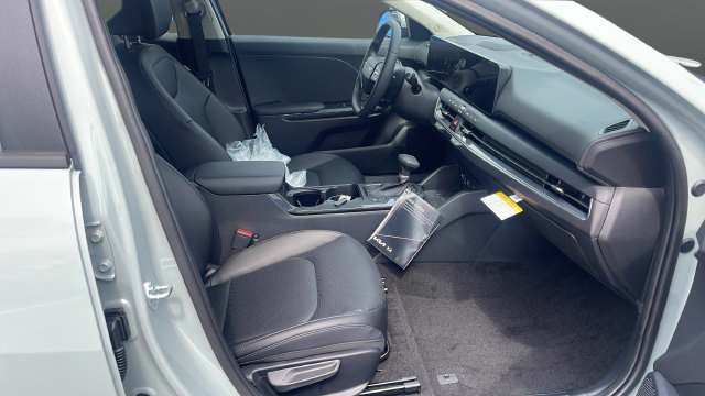 New 2026 Kia K4 EX FWD image 24