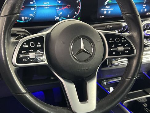 Used 2021 Mercedes-Benz GLB 250 image 11