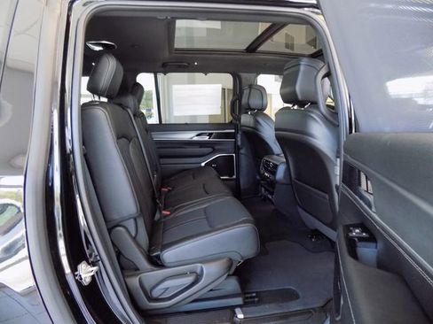 New 2026 Jeep Grand Wagoneer L Limited AWD/4WD image 26