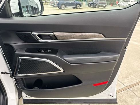 Used 2020 Kia Telluride SX w/ Towing Package image 19