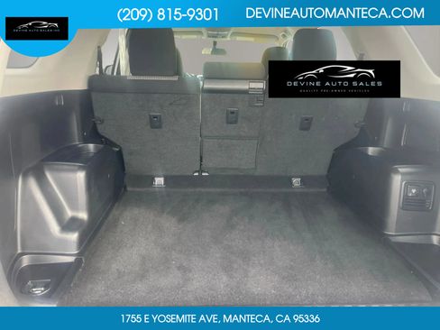 Used 2017 Toyota 4Runner SR5 Premium image 14