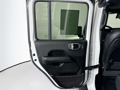 Used 2024 Jeep Wrangler Unlimited Sahara AWD/4WD image 25