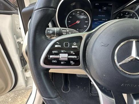 Used 2022 Mercedes-Benz GLC 300 image 27