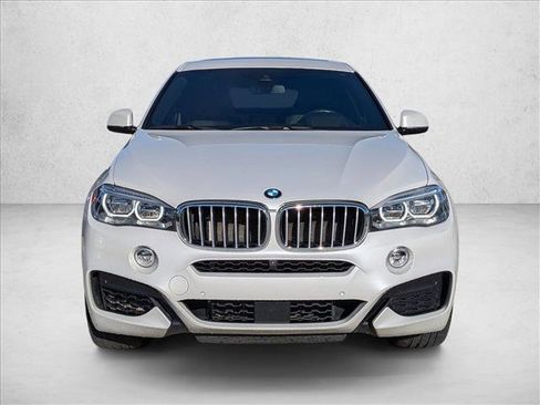 Used 2019 BMW X6 xDrive50i w/ M Sport Package image 2
