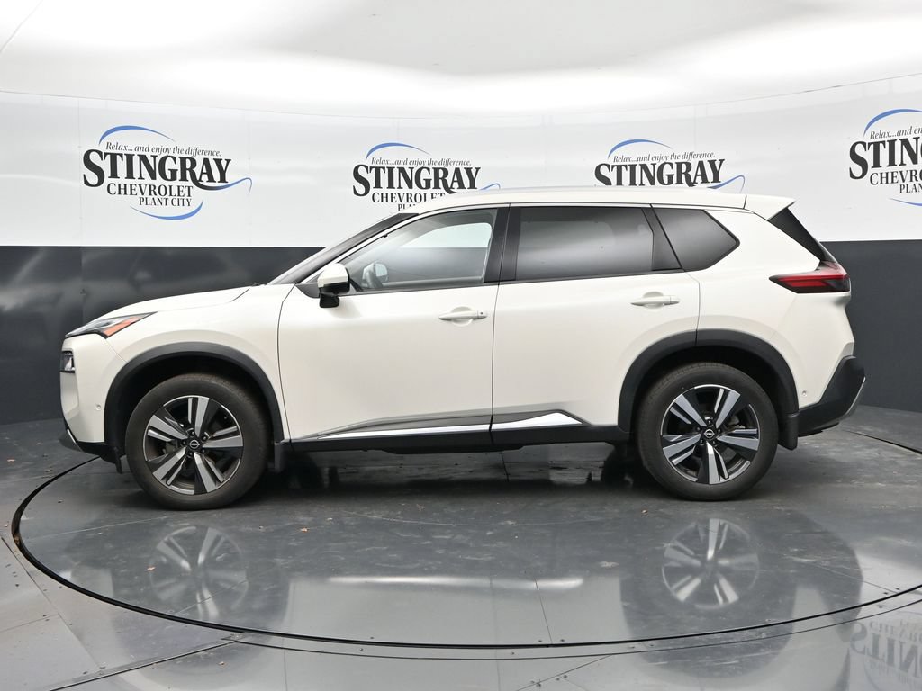 Used 2022 Nissan Rogue Platinum w/ Head-Up Display Package AWD/4WD image 4