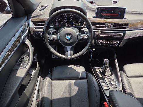 Used 2022 BMW X1 xDrive28i w/ M Sport Package AWD/4WD image 11