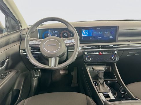 Used 2025 Hyundai Tucson SEL FWD image 16