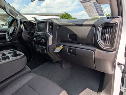 Certified 2024 Chevrolet Silverado 1500 Custom RWD image 22