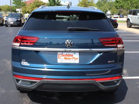Used 2021 Volkswagen Atlas Cross Sport SE w/ Panoramic Sunroof Package AWD/4WD image 7