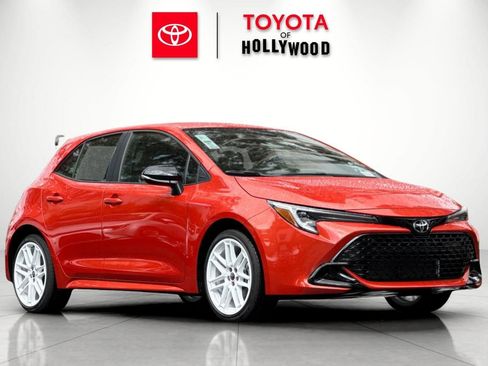 New 2026 Toyota Corolla SE FWD image 1