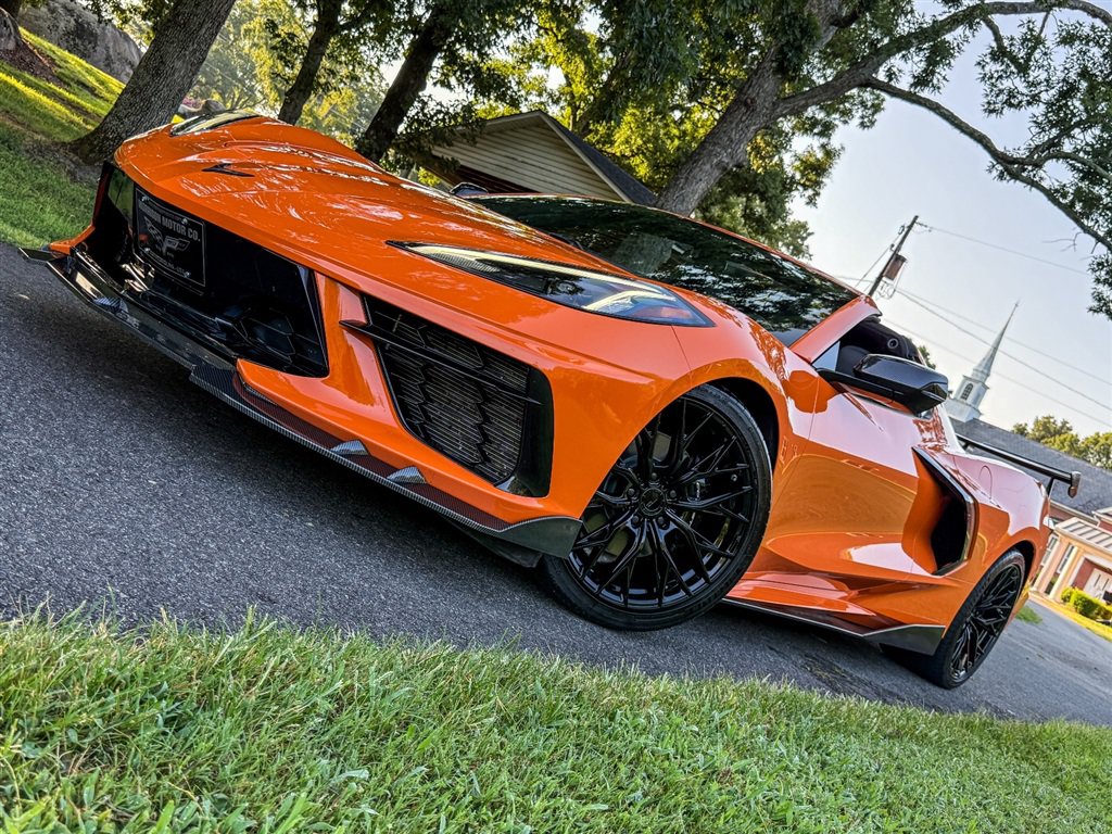 Used 2023 Chevrolet Corvette Stingray Coupe w/ 1LT RWD image 9