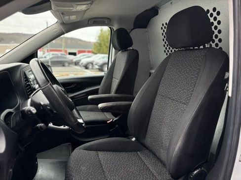 Used 2022 Mercedes-Benz Metris image 17