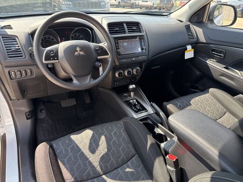 New 2025 Mitsubishi Outlander Sport ES image 5