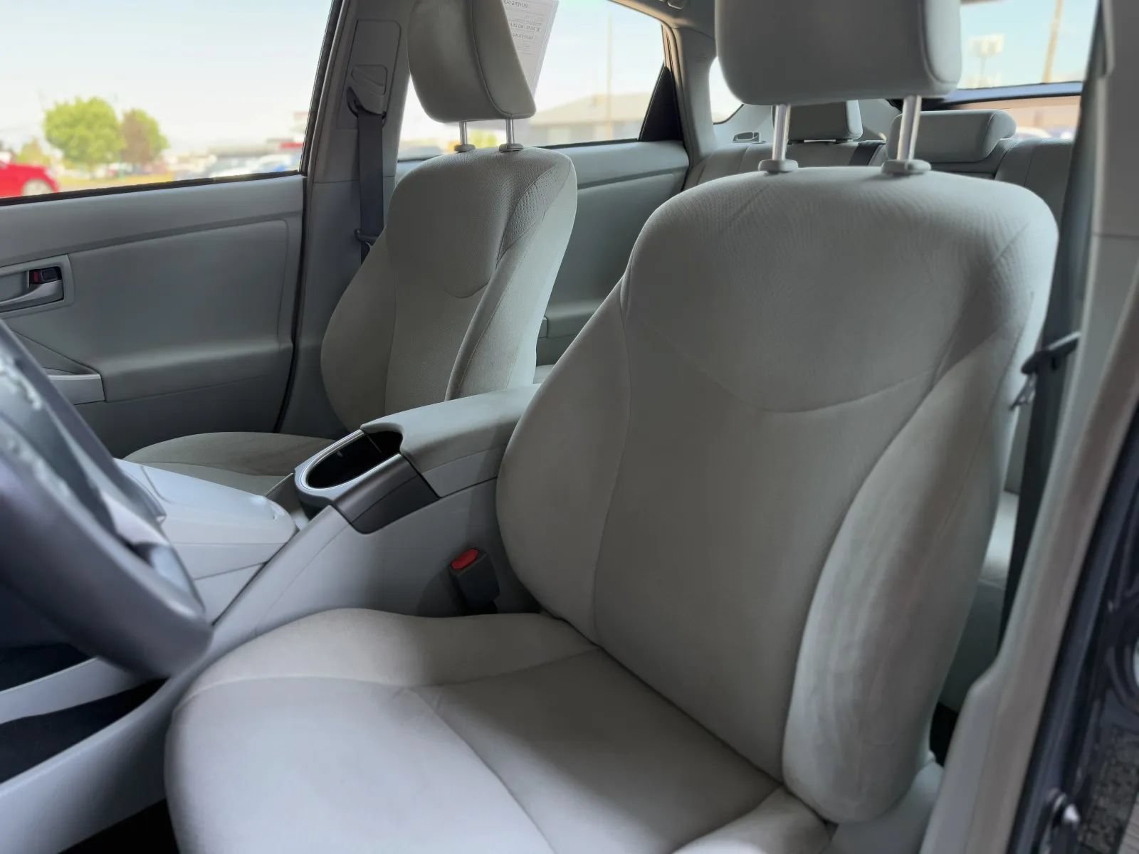 Used 2014 Toyota Prius Two FWD image 14