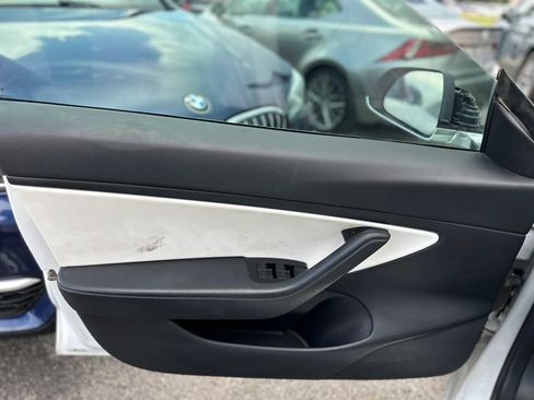 Used 2020 Tesla Model 3 Performance AWD/4WD image 19