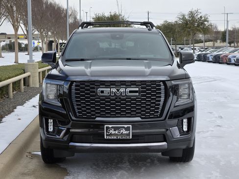 Used 2023 GMC Yukon XL Denali Ultimate image 6