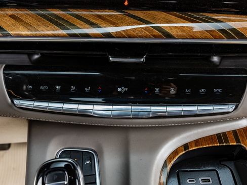 Used 2023 Cadillac Escalade Sport Platinum image 27