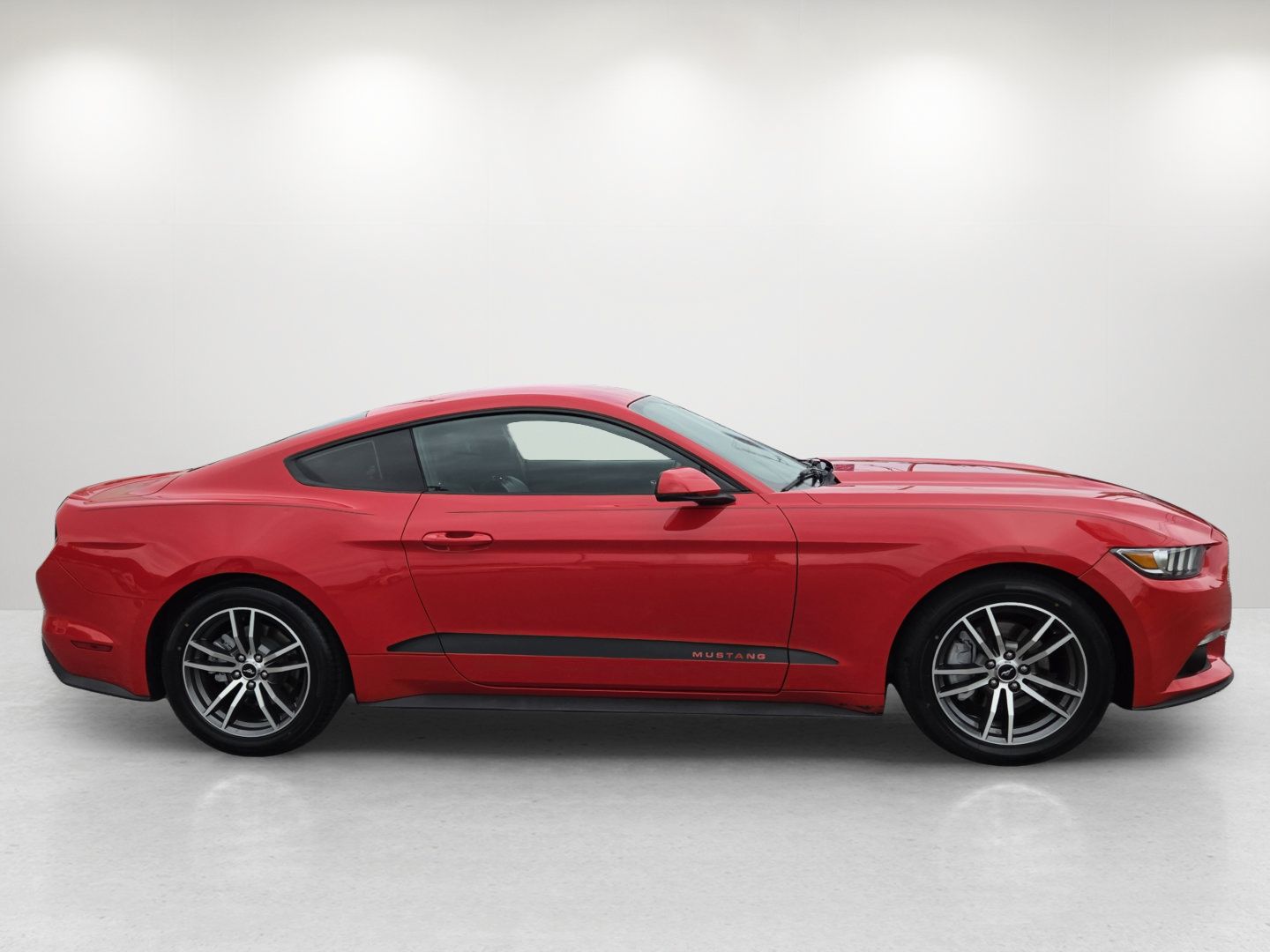 Used 2016 Ford Mustang Premium w/ Equipment Group 201A RWD image 4