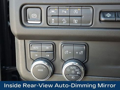 Used 2024 GMC Yukon XL AT4 w/ Technology Package image 29