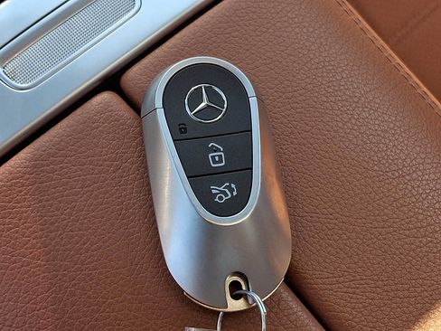 Certified 2025 Mercedes-Benz C 300 4MATIC Sedan image 20