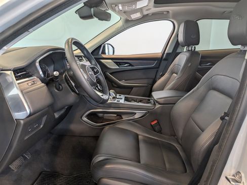 Used 2023 Jaguar F-PACE S image 12