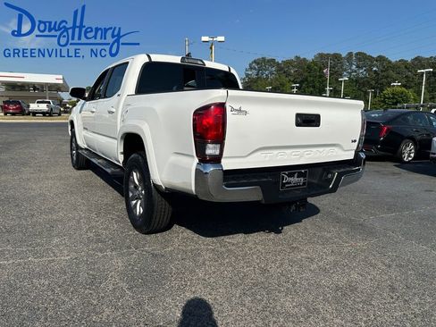 Used 2019 Toyota Tacoma SR5 RWD image 3