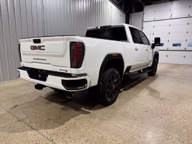 Used 2024 GMC Sierra 2500 AT4 w/ Technology Package AWD/4WD image 8