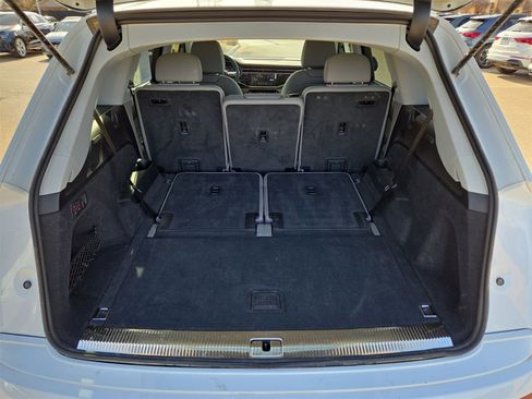 Used 2023 Audi Q7 3.0T Premium Plus image 12