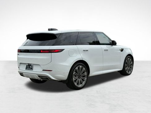 New 2026 Land Rover Range Rover Sport Dynamic SE AWD/4WD image 9